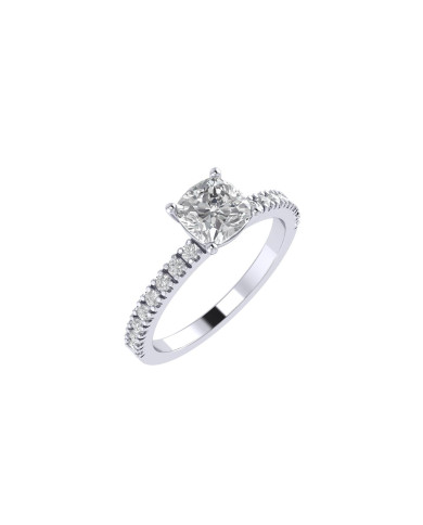 Cushion Pavè engagement ring 5.6mm