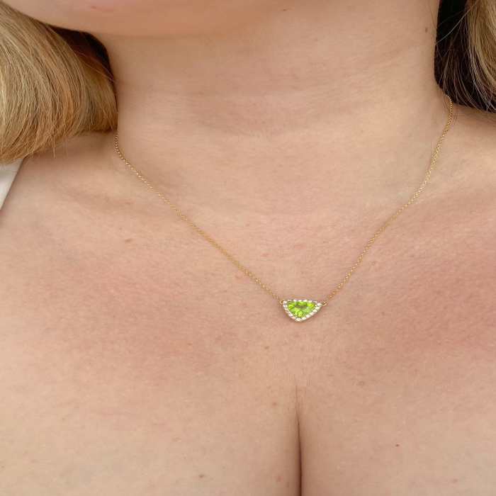 Collar + dije Peridoto con Diamantes Oro 18K Collar + dije Peridoto con Diamantes Oro 18K