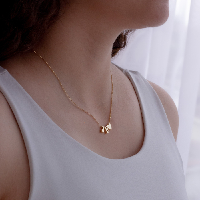 Collar + Iniciales Oro 18K Collar + Iniciales Oro 18K