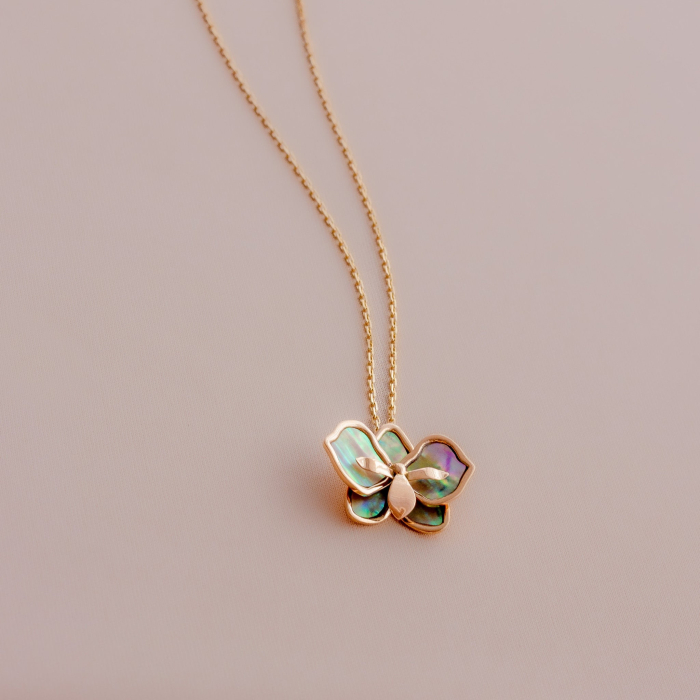 Collar + dije Orquidea con Abulón Oro 18K Collar + dije Orquidea con Abulón Oro 18K